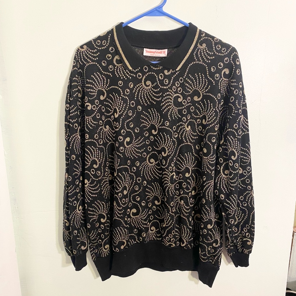•Vintage• Black and Gold Patterned Pullover Sweater
